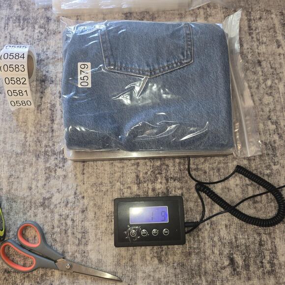 Fashion Nova Jeans Women 11 Light Wash Button Fly Straight High Rise Capsule NEW - Picture 12 of 12